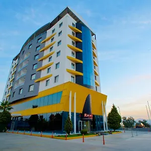 Ramada By Wyndham Hotel Soma